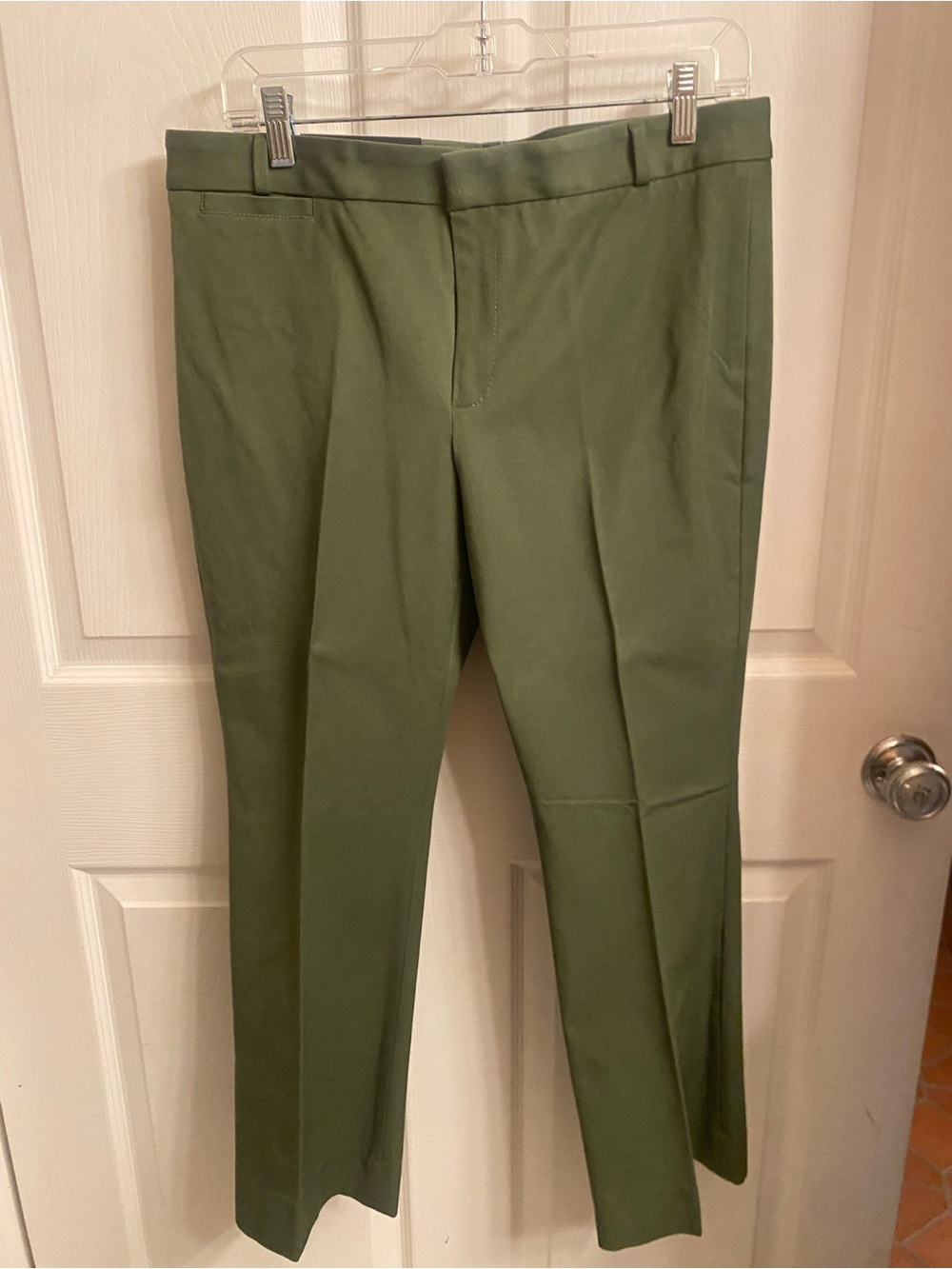 Women’s Green Crop Flare Pants excellent transition to Fall Banana Republic NWT